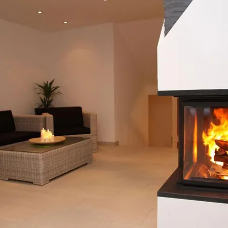 アパート Mount Everest ゼルデン